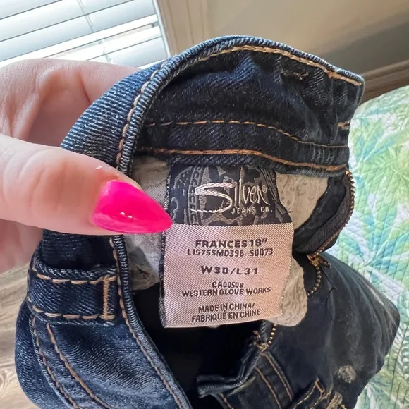 SILVER JEAN Distressed Low Boot - Picture 3 of 4